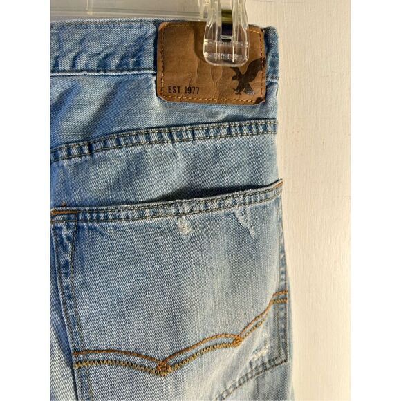 American eagle 31x32 relaxed straight jeans light denim distressed #54485 - Picture 4 of 9